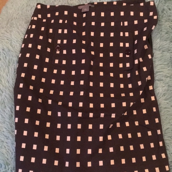 Skirts - Picture 6 of 8